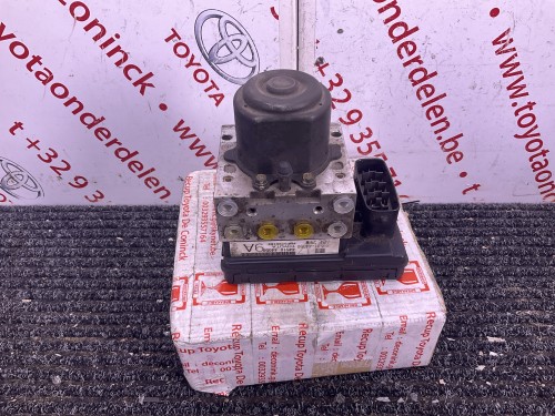 ABS-pomp Avensis Verso (M2) ‘01-‘03 2.0 vvt-i benzine & D4d diesel