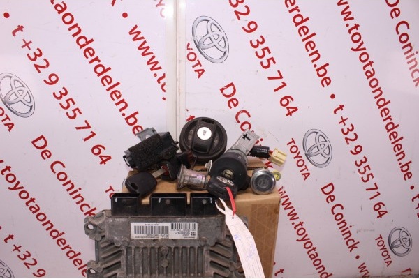 Ecu Motor +2 Sleutels + Transponder + Slot + Deursloten