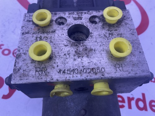 Abs Pomp 44050-02050 / 44050-02051