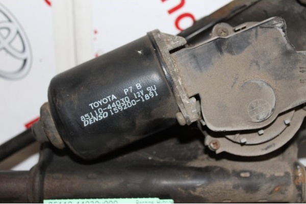 Motor Wisser+ stangen  Voor Compleet + 85150-44020