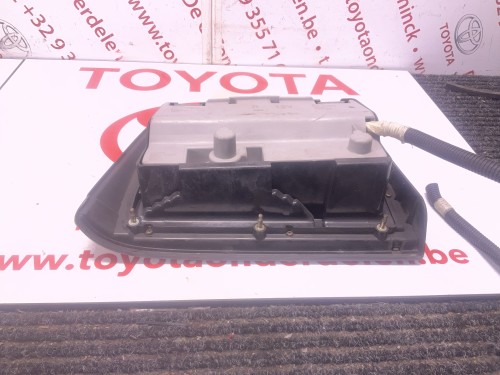 Achterlicht rechts Corolla KE80-'83-'87 Sedan met lampenhouder  