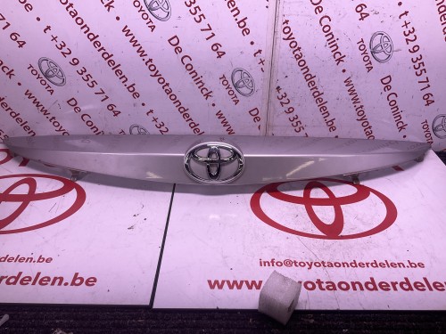 Handvat Kofferklep hachtback 76811-02790 verschillende kleuren 