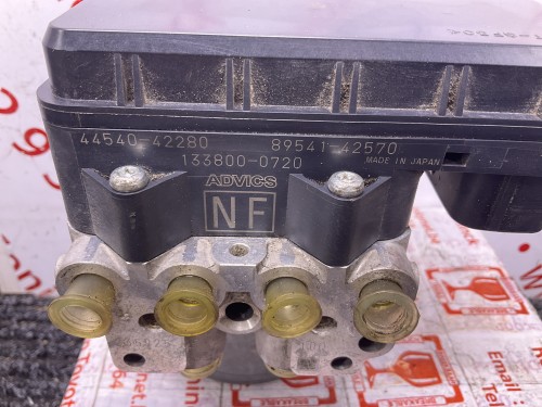 Abs pomp 44540-42280/89541-42570