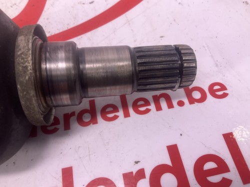 Aandrijfas links  voor 1.4 & 1.6 benzine & 1.4 D4d diesel