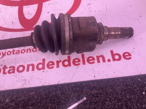 Aandrijfas links Starlet (P7) ‘84-‘89 1.0 & 1.3 benzine