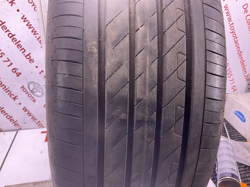 Velg 18 duim x7 duim / Tyre  Good Yaer 215/50/18 92 V 