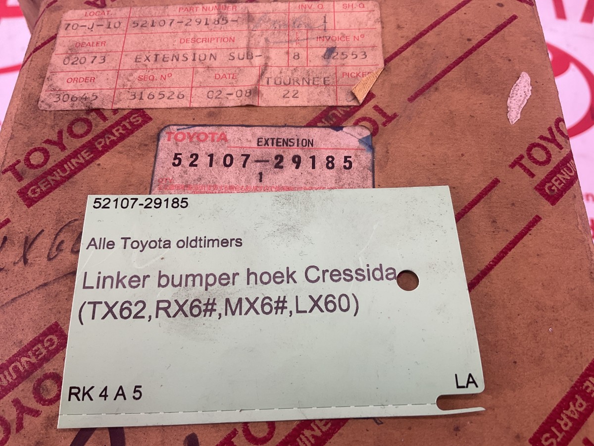 Linker bumper hoek Cressida (TX62,RX6#,MX6#,LX60) 