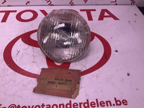 Sealed beam , verschillende toyot's1/ 2V 37.5W,*WB,12V 37.5W,KOITO