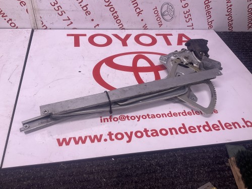 Ruiten heffer met motor  links voor 