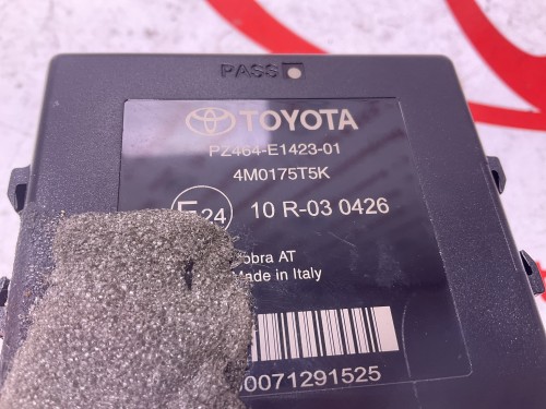 Module parking sensoren achter verschillende toyota's 