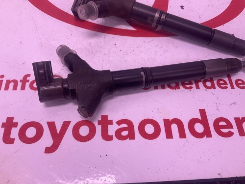 Injector 23670-26071 & 2370-29115