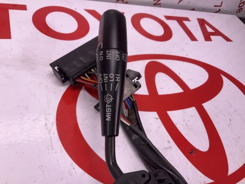 Schakelaar , ruiten wisser en lichten 