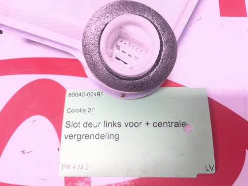 Slot deur links voor + centrale vergrendeling  