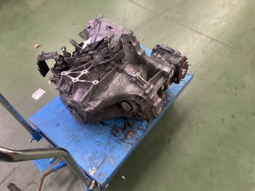 Versnellingsbak 6V 11/2005-12/2012 ea64f /4WD