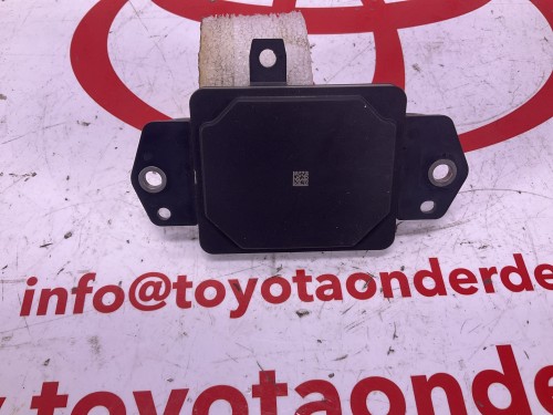 Radar  crash  sensor  achter voorgrill 03/2022