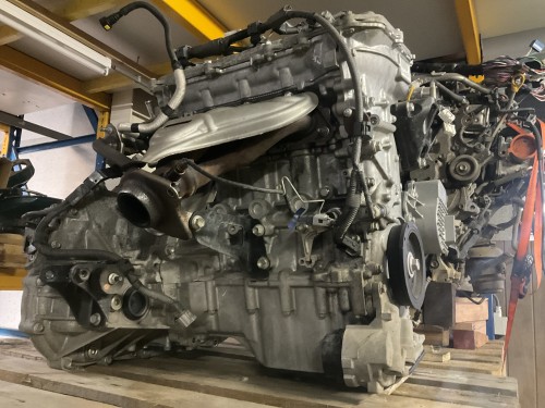 Motor compleet 2ZRFEXE zonder versnellingsbak 05/2015-08/2020
