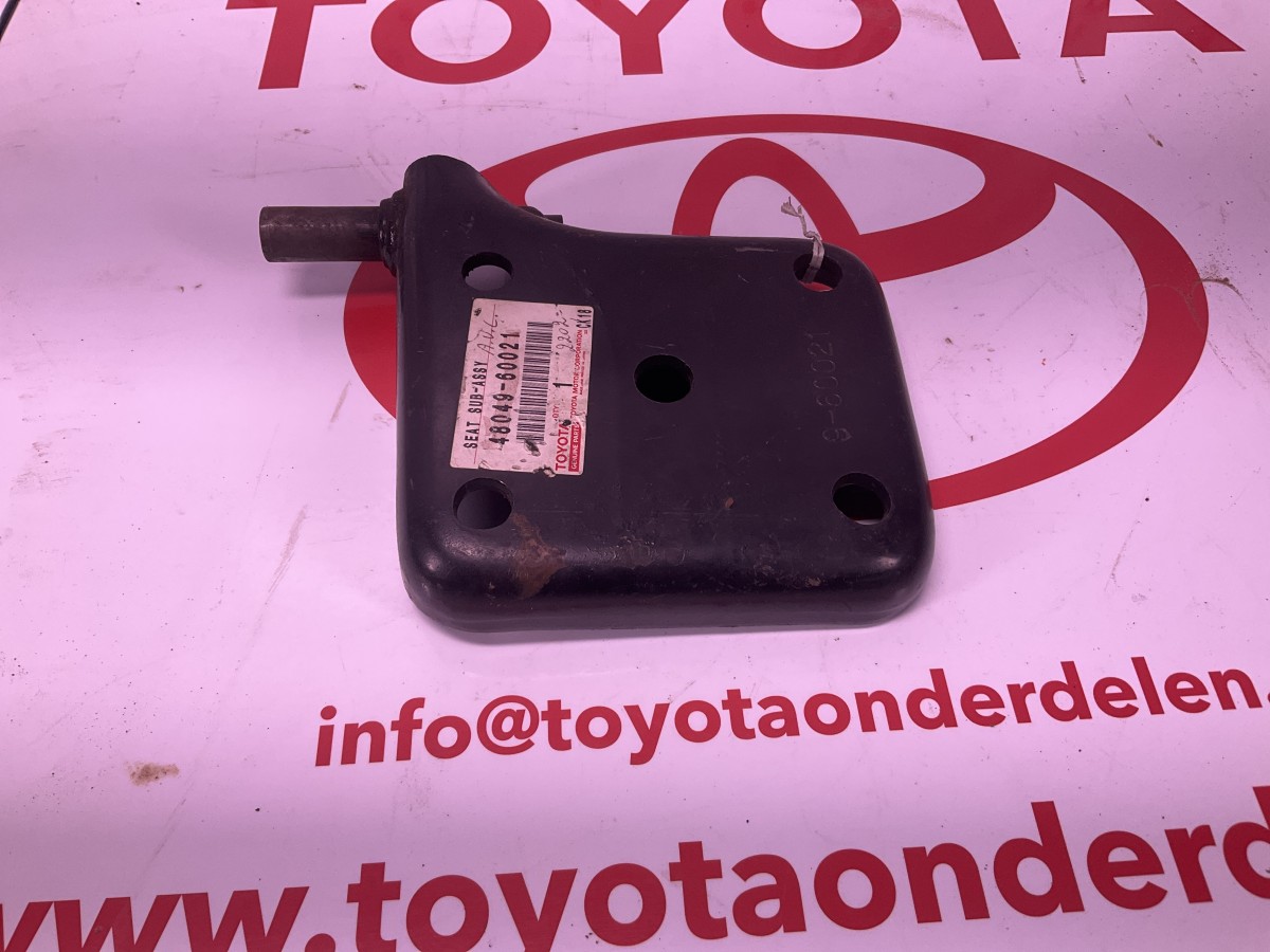 Veerschotel links voor , landcruiser 60/70 | Toyota Onderdelen