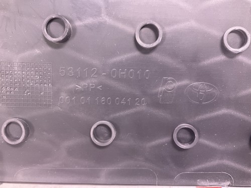 Grill bumper voor  aygo  nieuw origineel 02/2005-12/2008