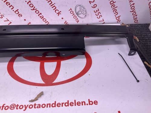 Bumper voor  corolla (KE70)  05/1983-11/1986 origineel nieuw