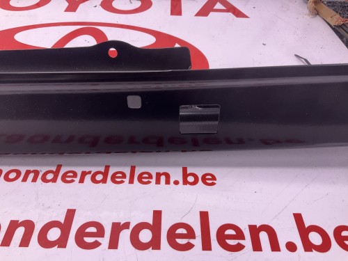 Bumper voor  corolla (KE70)  05/1983-11/1986 origineel nieuw