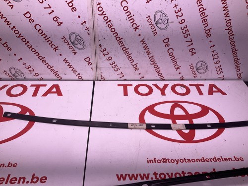 Onderste steun  bumper supra  MA 70 voor 08/1988-05/1993