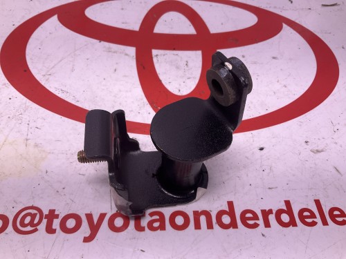 Ophang rubber uitlaat buis voor 08/1988-08/1997