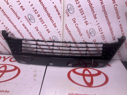 Grille onder in de voorbumper Auris (E15) ‘10-‘12 1.8 vvt-i Hybride
