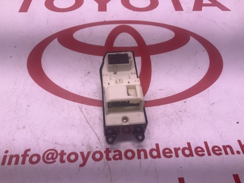 Schakelaar elektrische ruiten  enkel vooraan 