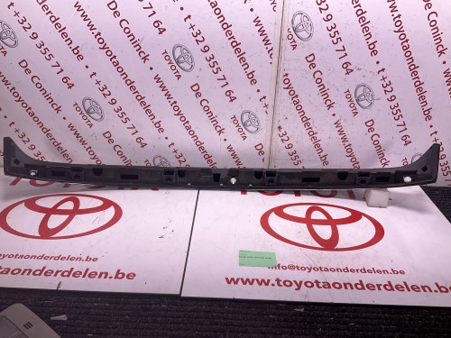 Spoiler boven achterklep zwart 