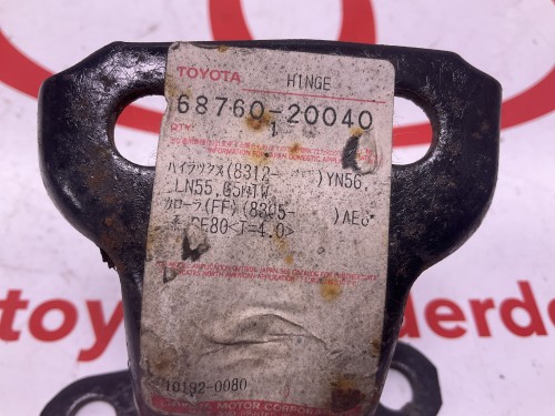 Scharnier  boven  , vele toyota's   zie lijst onder 