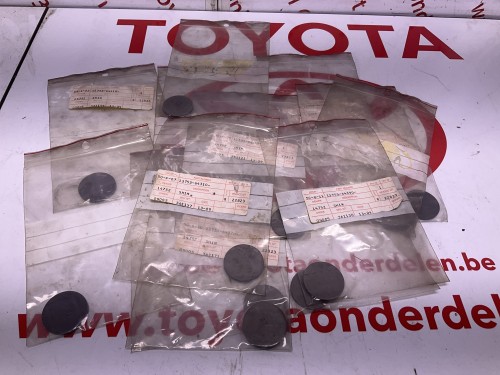 Dikte plaatsje  regelen kleppen 13 in totaal vele toyota 's 