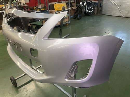 Bumper voor enkel hybride vanaf 06-2010/ 10-2012