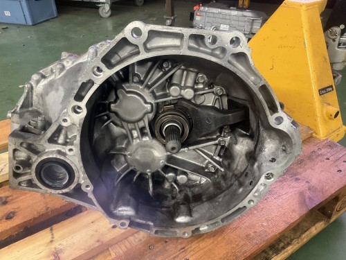 Versnellingsbak ea64  manueel 6V  ENGINE 2ww