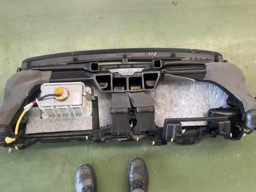 Dashbord , met kleine kras zie foto 