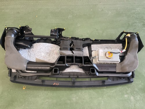 Dashbord , met kleine kras zie foto 