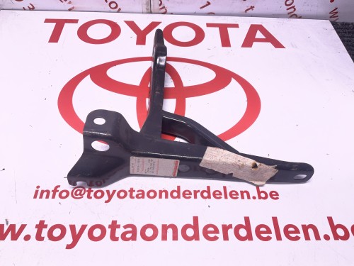 Steun rechts  bumper achteraan  origineel nieuw 