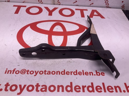Steun rechts  bumper achteraan  origineel nieuw 