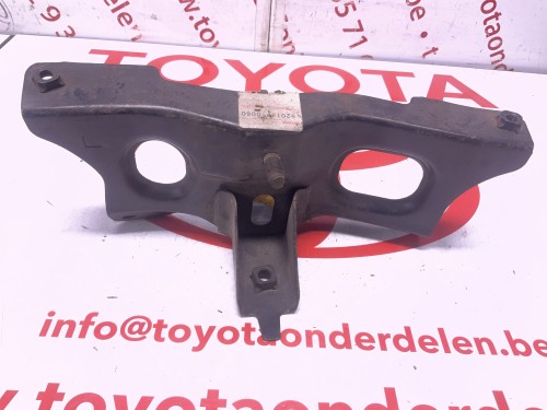Achterbumper steun links Starlet (P7) ‘84-‘89 Origineel nieuw