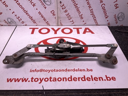 Stangen met motor  Corolla verso 02-2004/02-2009