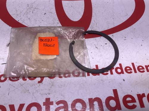90521-82001 Originele Toyota OEM-ring, gatbevestiging (voor voorasnaaf), rechts/links