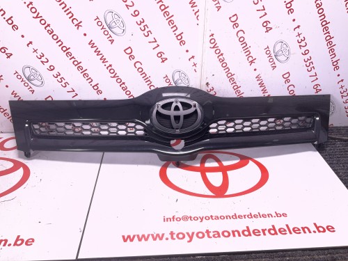 Grille Corolla (R1) Verso 02/2004 05/2007 type met camerabevestiging Origineel nieuw