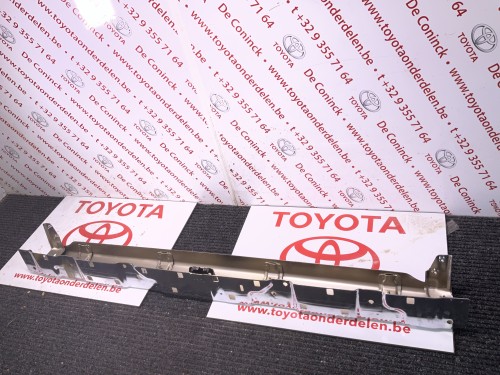 Bumper achteraan chroom Hilux '89-'91 Nieuw origineel