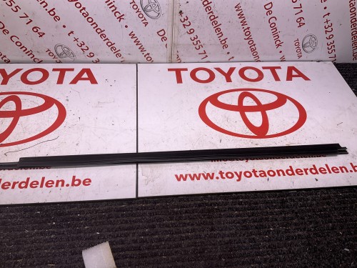Sierlijst ruiten likker links voor 10/2001 - 01/2003 origineel nieuw