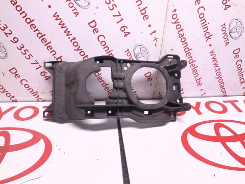 Koplamp steun links ( Lite Ace bestelwagen ) 01/1992 - 01/1995 origineel nieuw