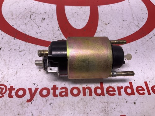Startrelais diverse toyota`s origineel nieuw